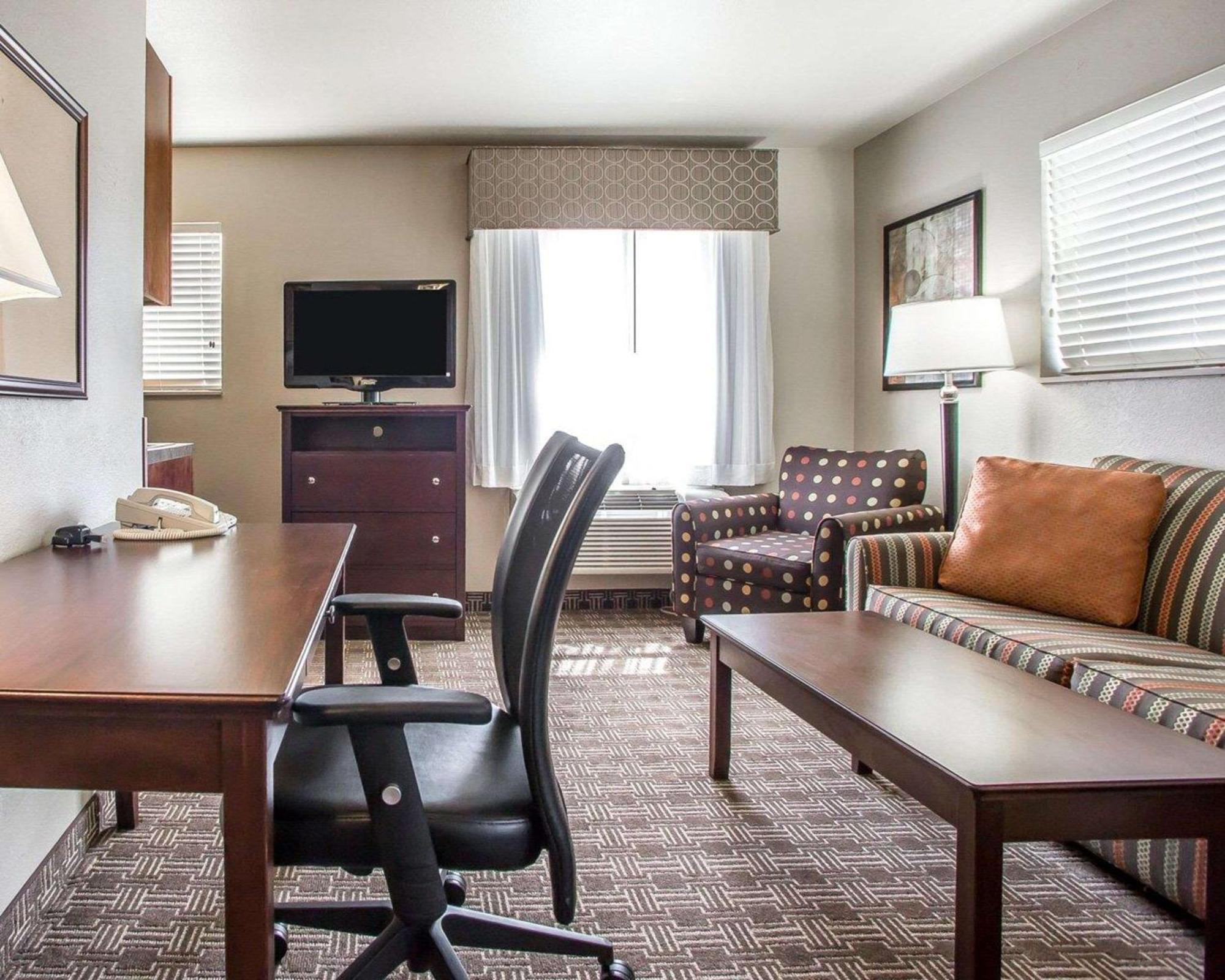 Mainstay Suites St Robert - Fort Leonard Wood Saint Robert Exterior foto